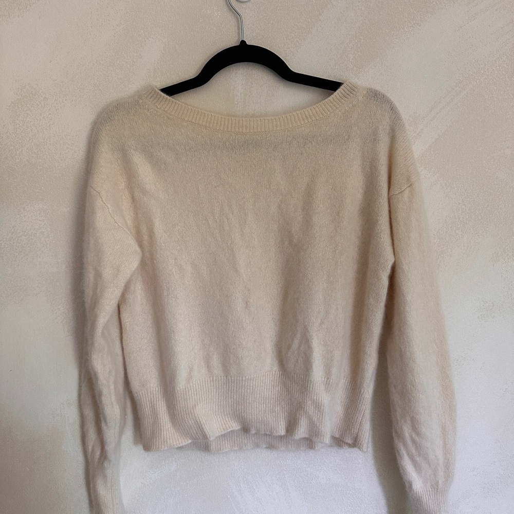 Babaton Soft Cream Crew Neck Sweater